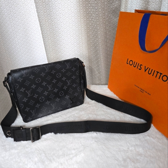 Louis Vuitton Other - Louis Vuitton District Messenger Bag Monogram Eclipse Canvas MM